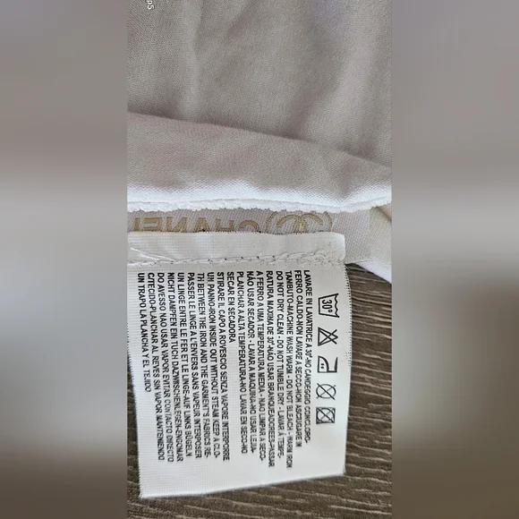 Chanel White and Gold Graphic Sequin T-Shirt - Picture 5 of 5